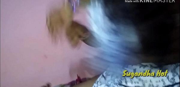  (हिन्दी देसी सेक्सी आडियो वीडियो )देसी भाभी की झांटों वाली बु र में लौड़ा डालते ही भाभी ने  चिल्लाते हुए मू त मारा